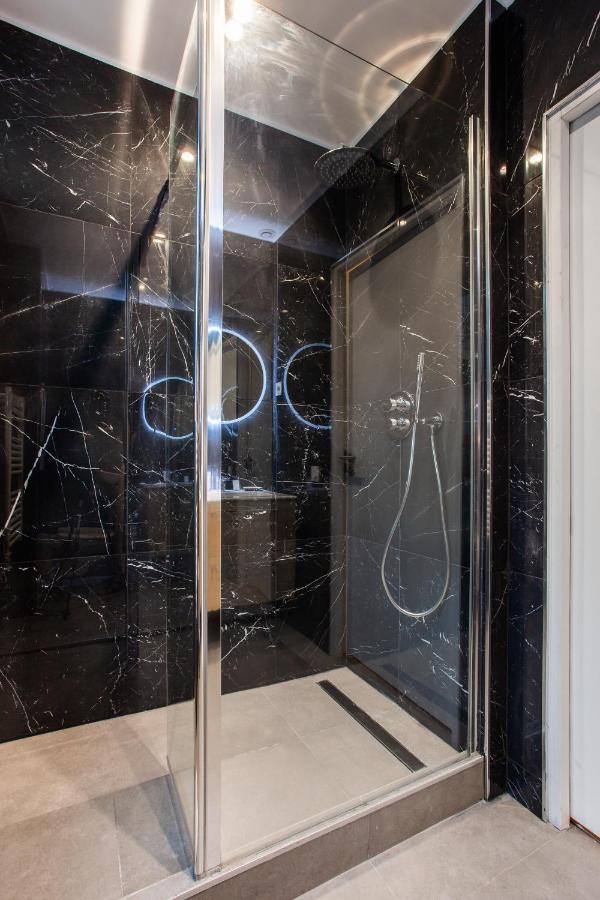Charming Apartment - 3Br-6P - Champs Elysees Париж Екстериор снимка